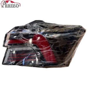 چراغ خطر عقب راست روی گلگیر آریزو 6 پرو 605000420AA